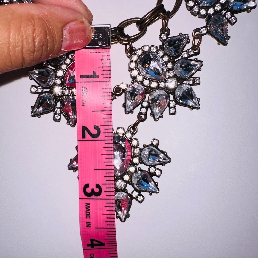 Rhinestone statement necklace - Picture 10 of 11